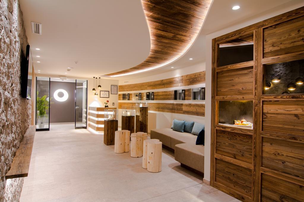 Hotel Alaska Selva di Val Gardena Extérieur photo