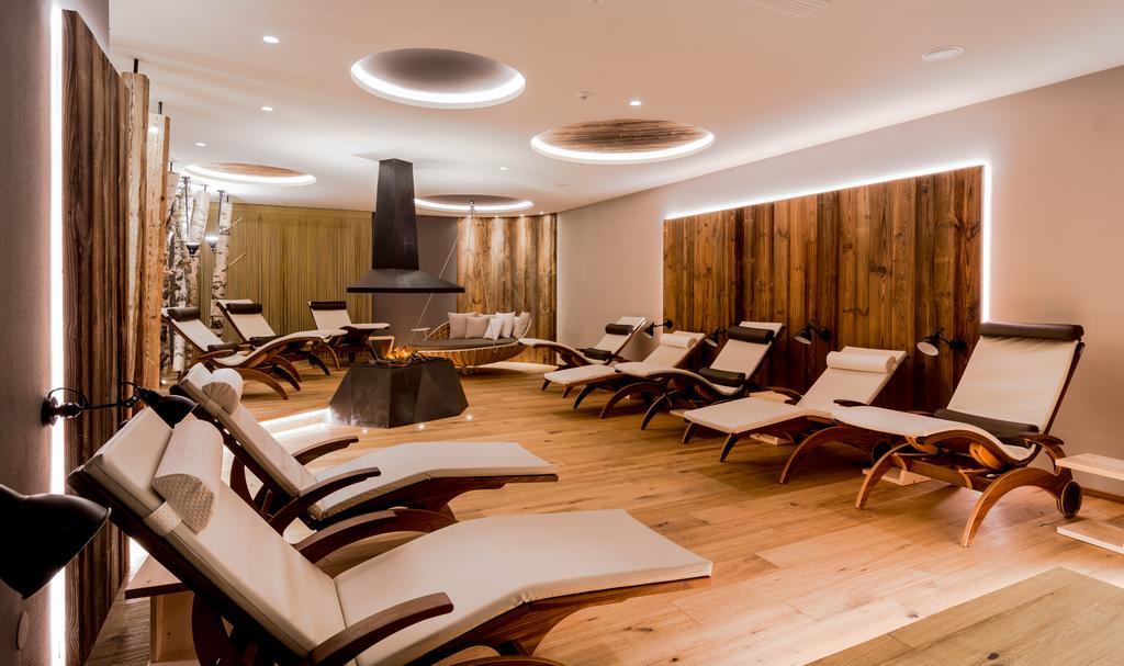 Hotel Alaska Selva di Val Gardena Extérieur photo
