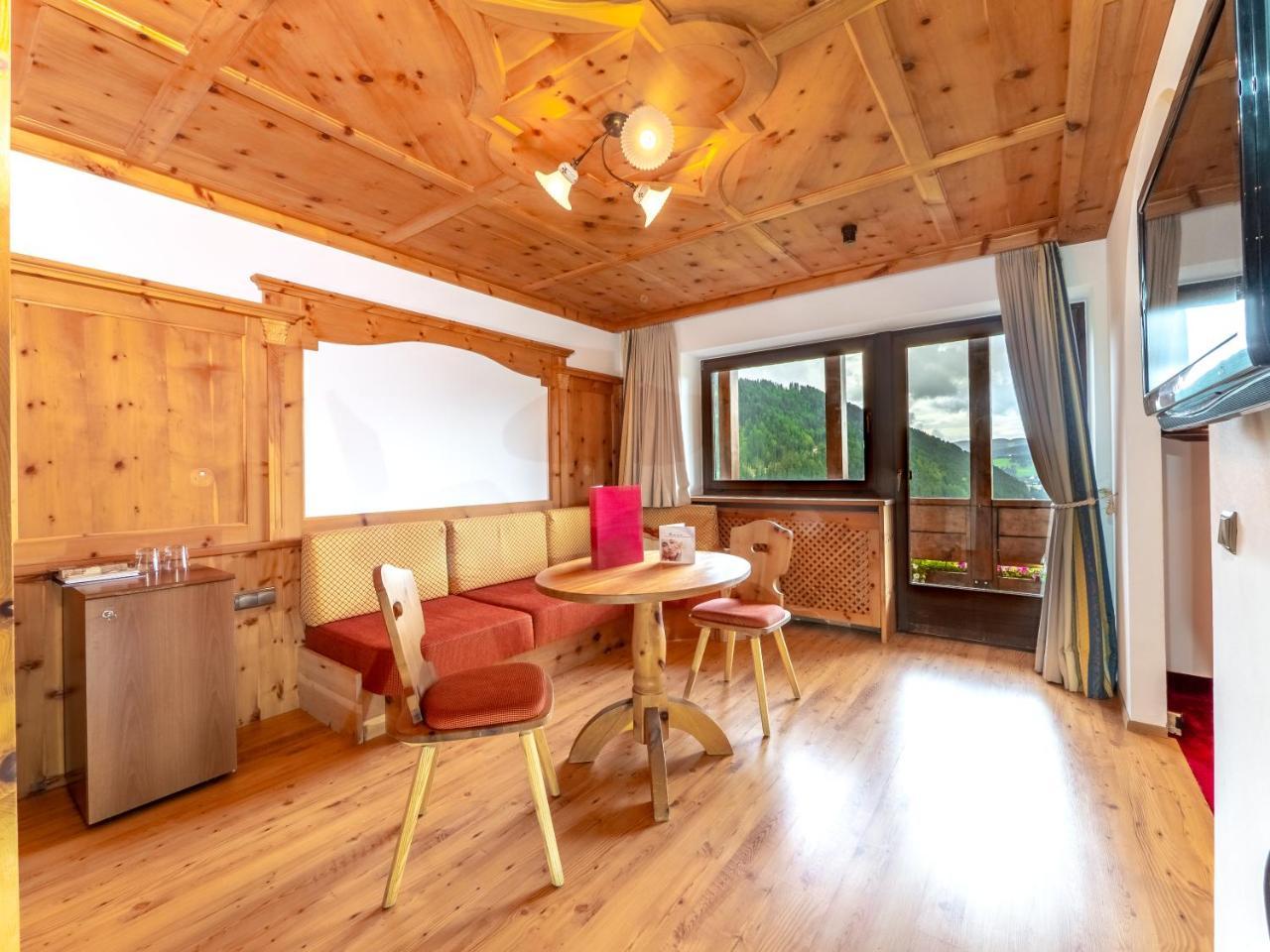Hotel Alaska Selva di Val Gardena Extérieur photo