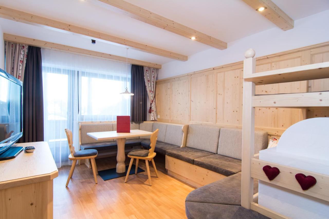 Hotel Alaska Selva di Val Gardena Extérieur photo